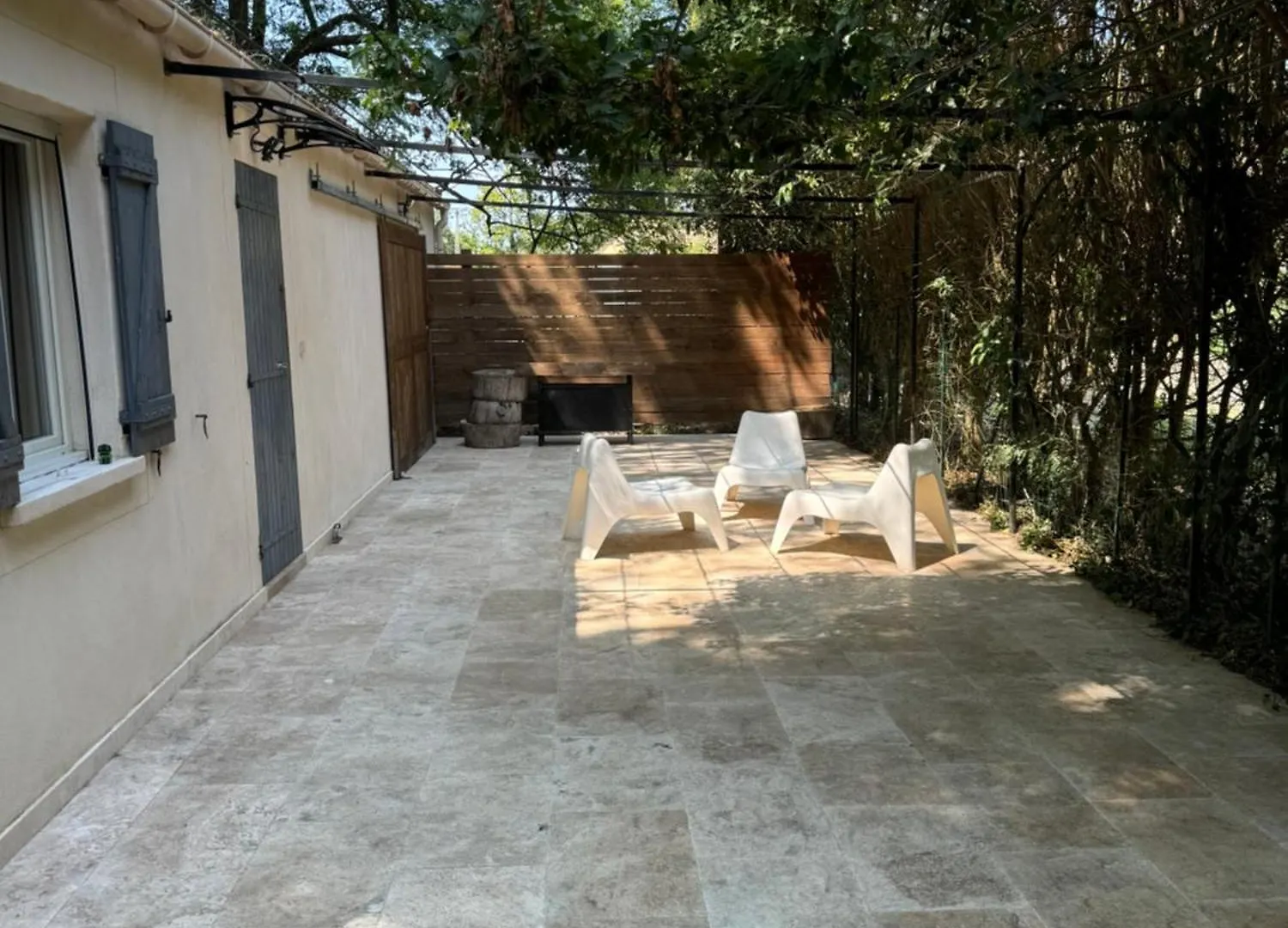 Apartment Love Room Villa Rhona Avec Jacuzzi Caderousse