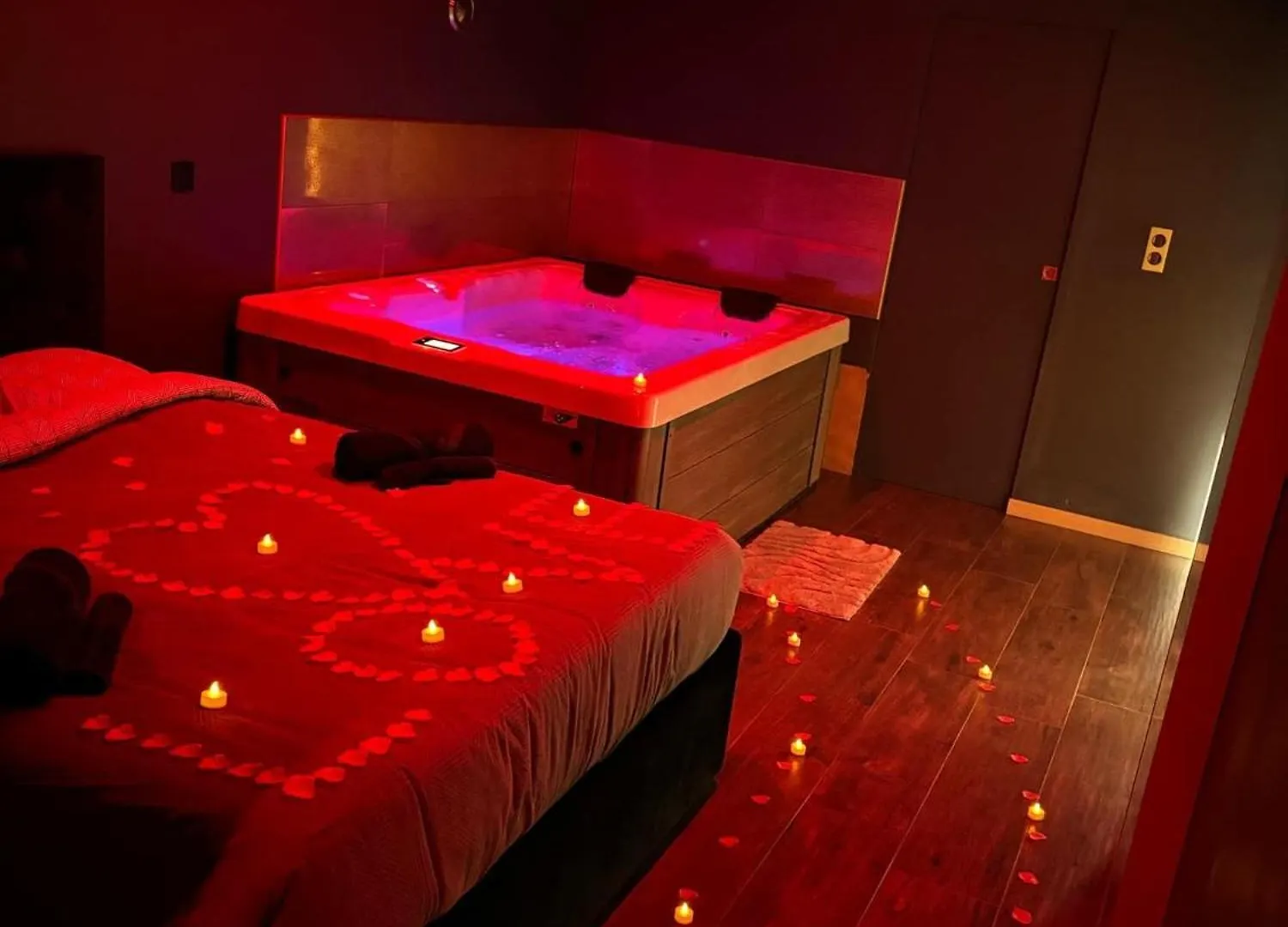 Love Room Villa Rhona Avec Jacuzzi location